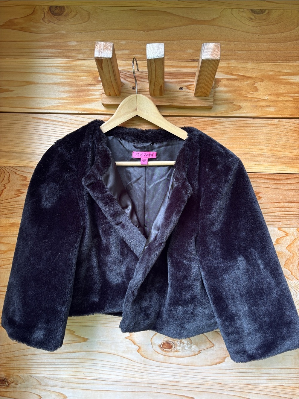 Betsey Johnson Black Faux Fur Cropped Open Front Jacket Size M